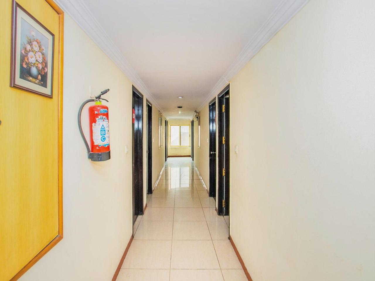 Oyo 649 Hotel Ajantha Trinity Inn Бенґалуру Екстер'єр фото