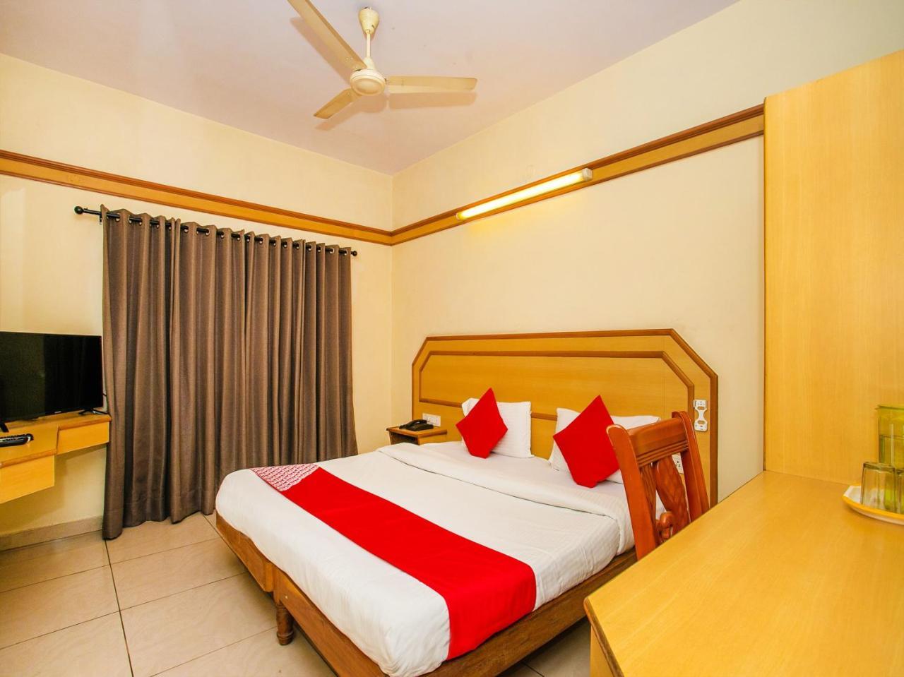 Oyo 649 Hotel Ajantha Trinity Inn Бенґалуру Екстер'єр фото